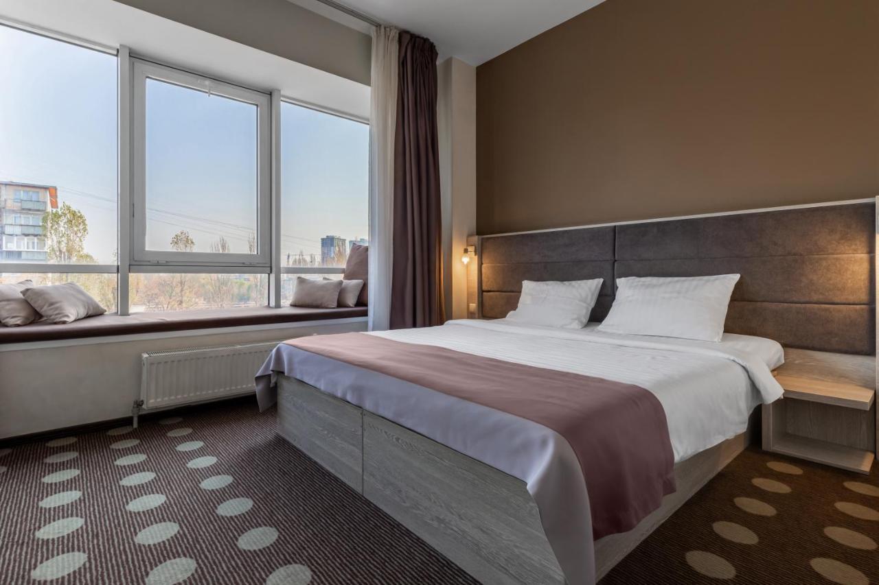 Hotel Ambassador Plaza Kyjev Exteriér fotografie